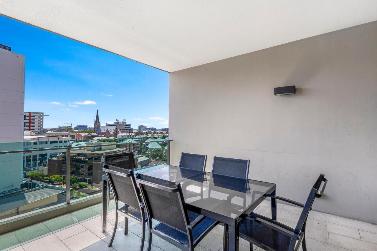 Quattro On Astor Apartments Brisbane By Restt Exterior photo